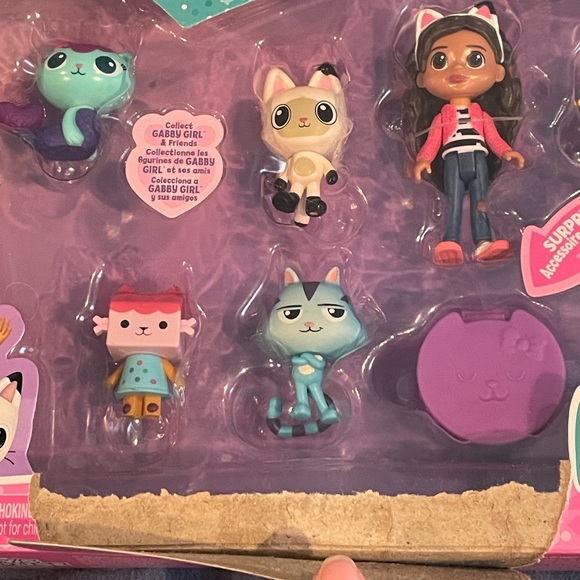 Dreamworks Gabby’s Dollhouse Set with Accessories - Picture 3 of 5